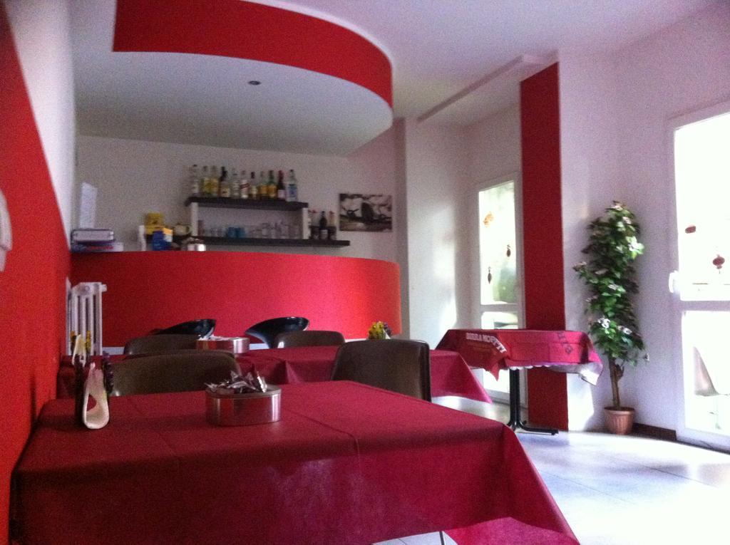 Hotel Poma Milan Exterior photo